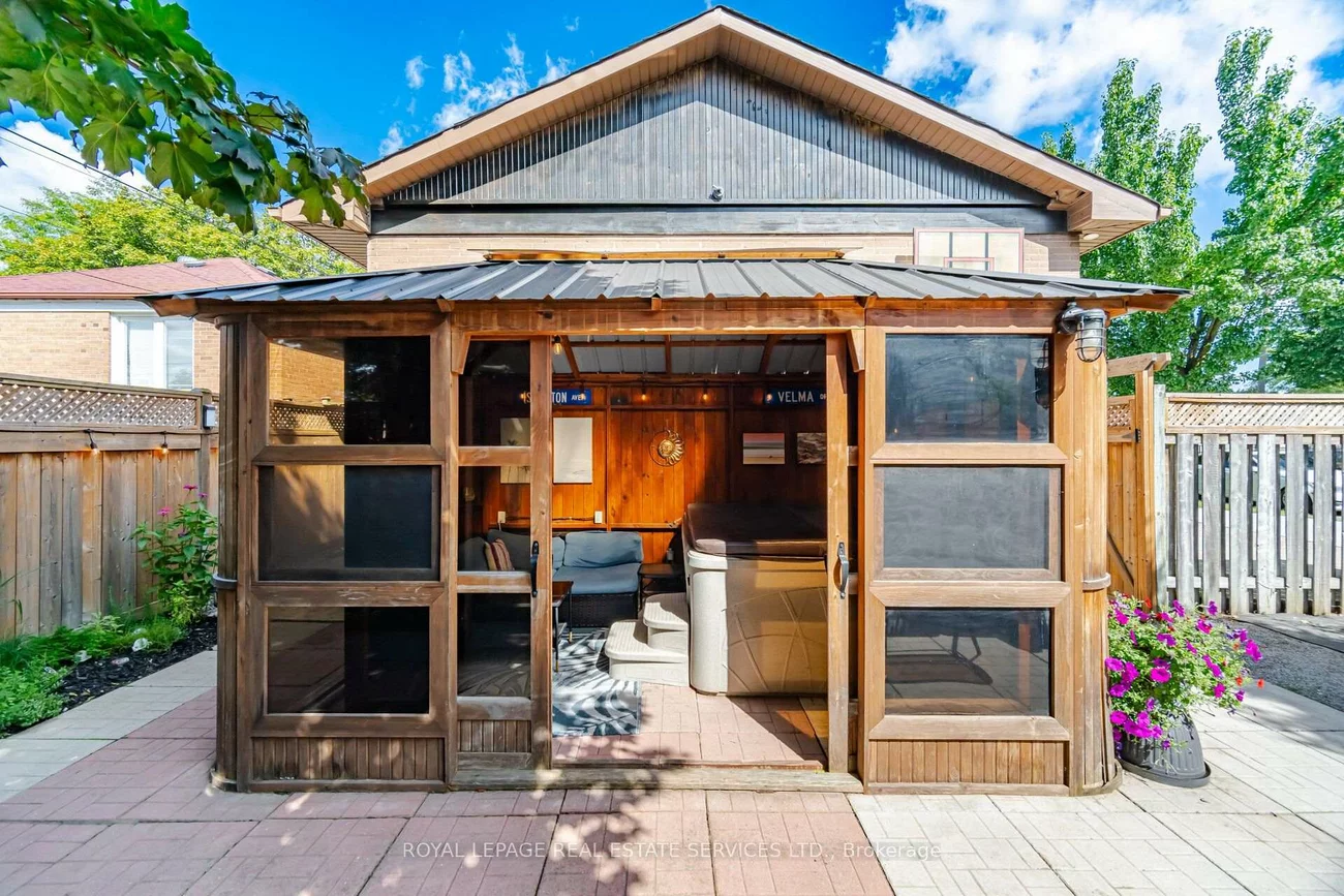 15, Velma, Stonegate-Queensway, Toronto