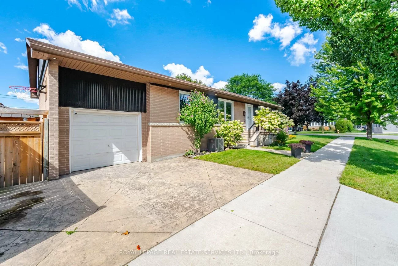 15, Velma, Stonegate-Queensway, Toronto