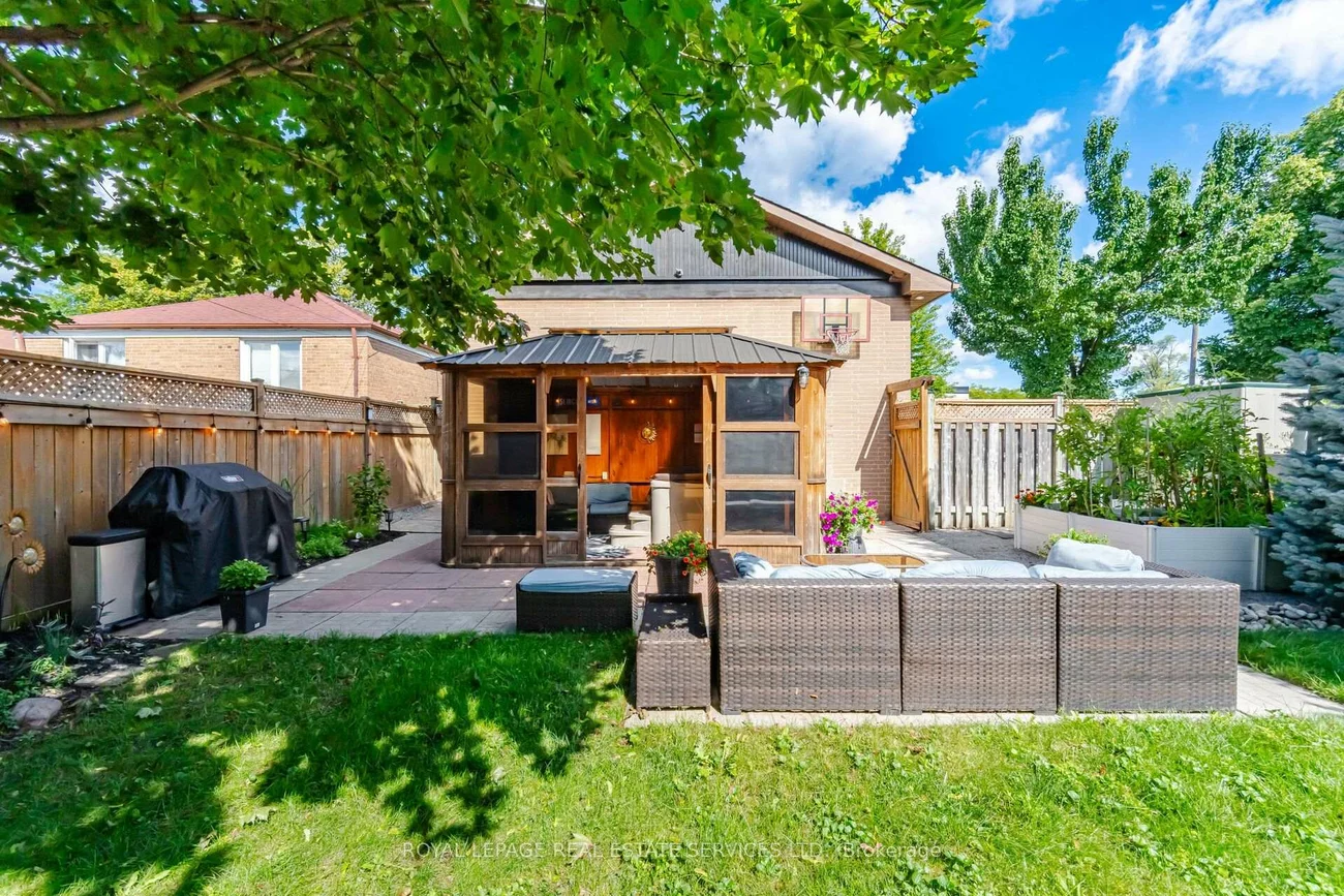15, Velma, Stonegate-Queensway, Toronto