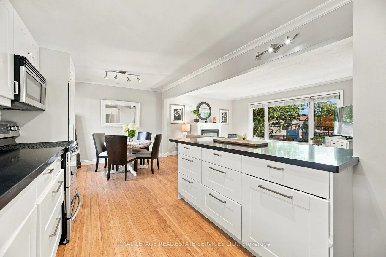 15, Velma, Stonegate-Queensway, Toronto