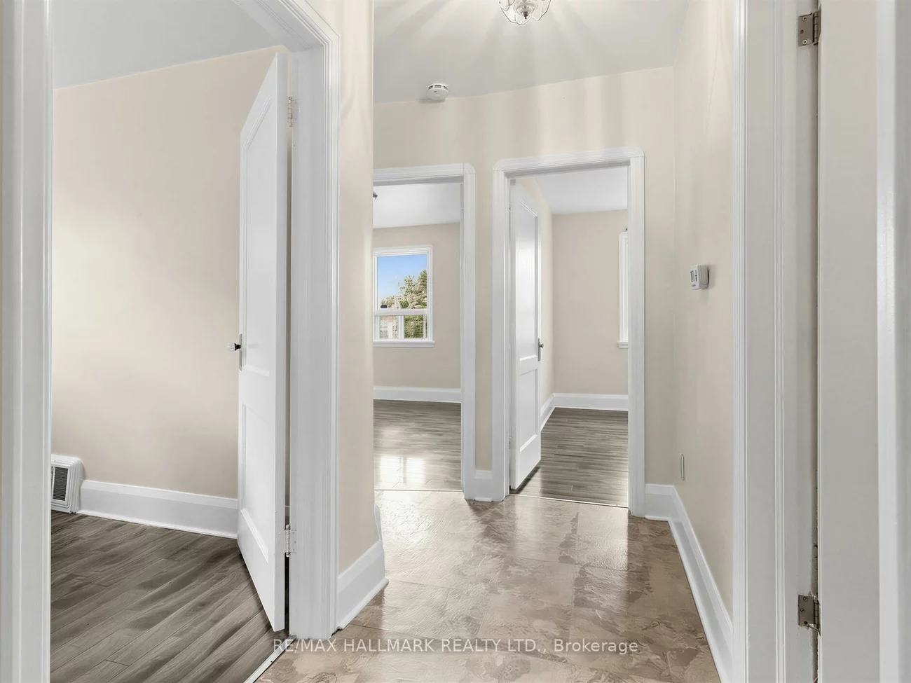 38, Ypres, Keelesdale-Eglinton West, Toronto