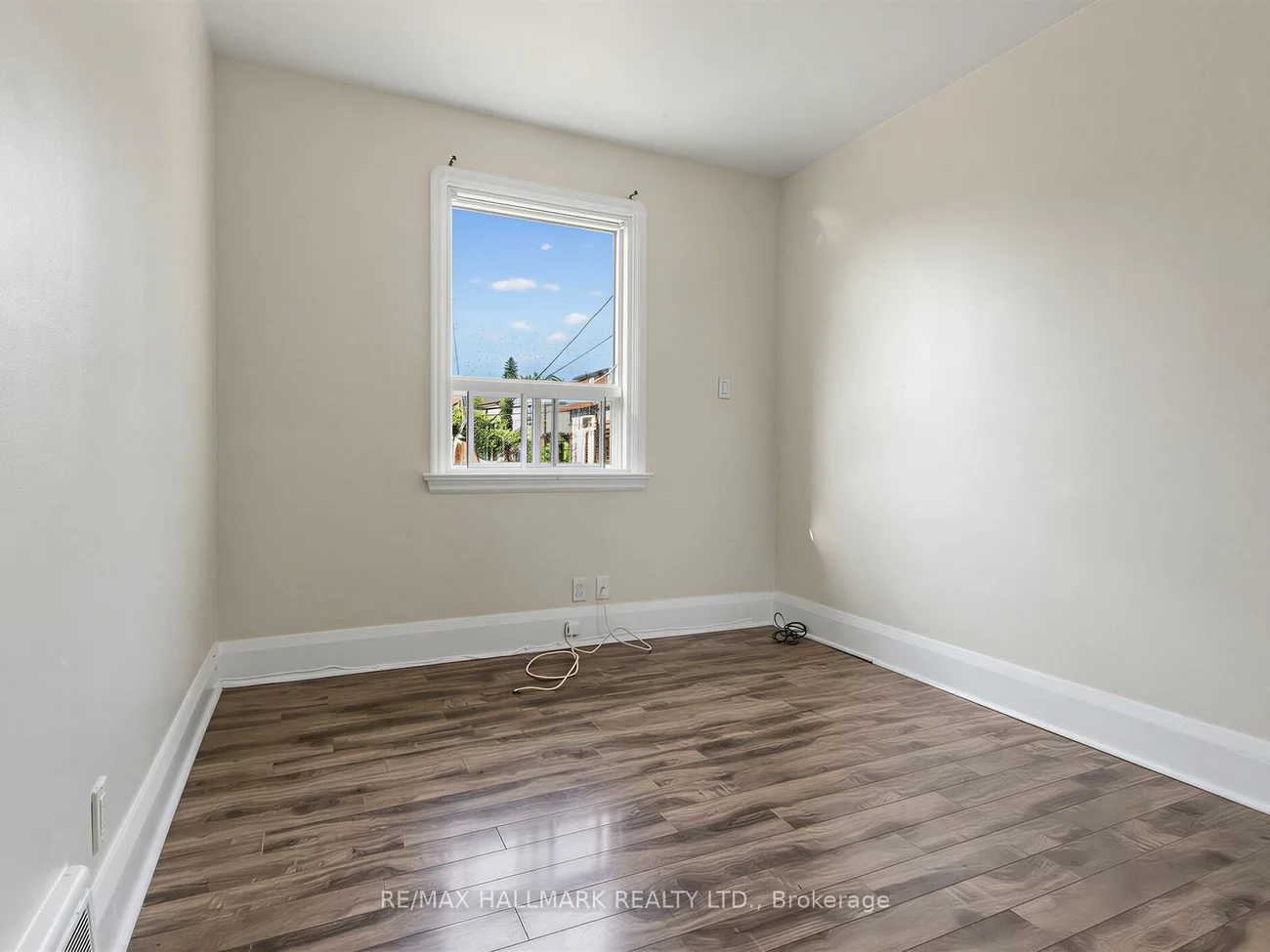 38, Ypres, Keelesdale-Eglinton West, Toronto