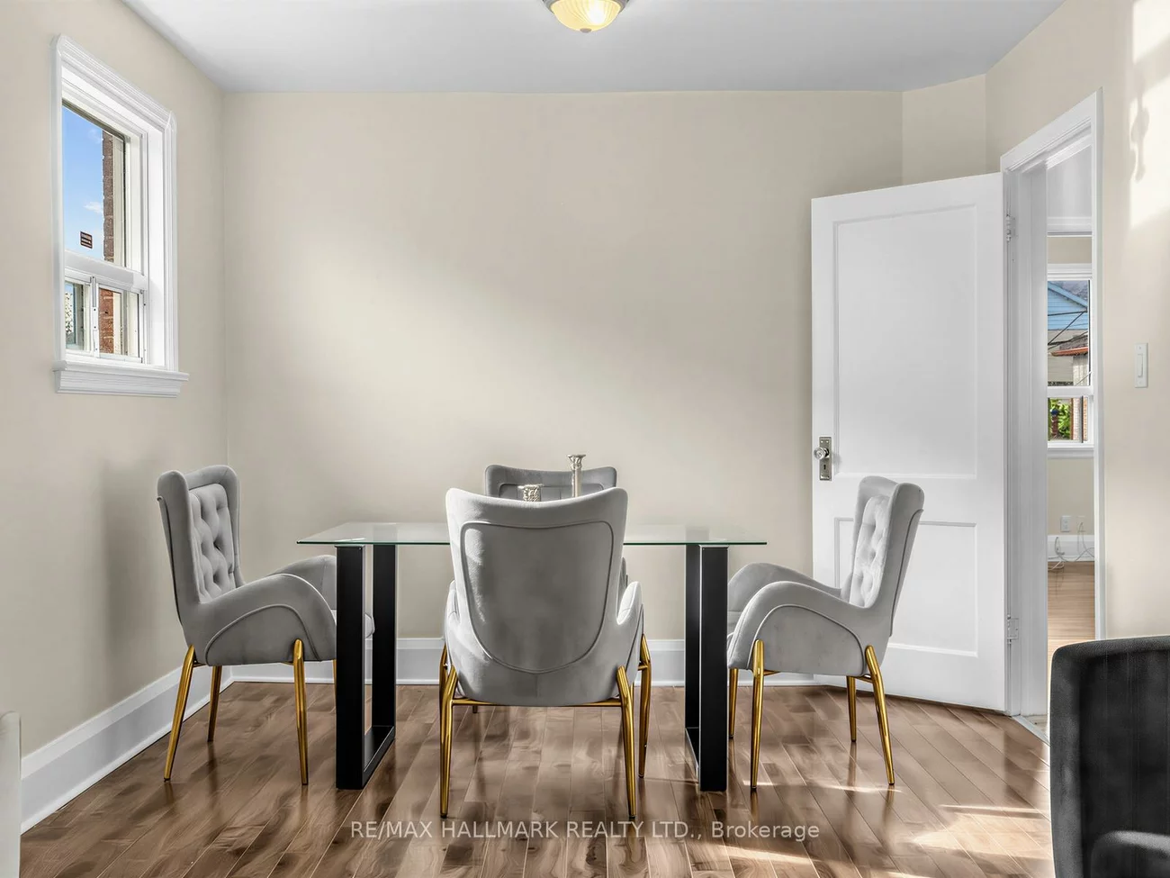 38, Ypres, Keelesdale-Eglinton West, Toronto
