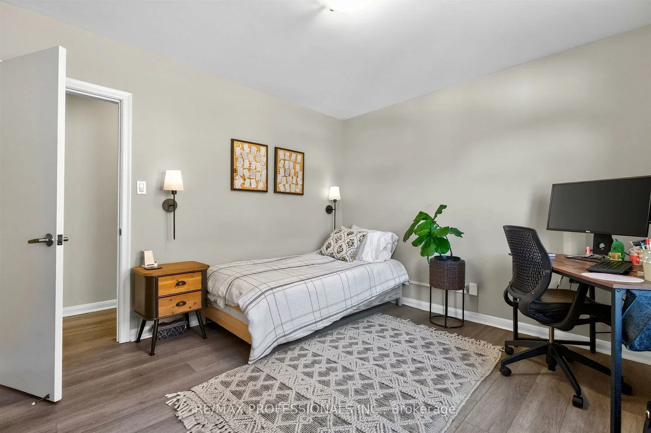 31, Long Branch, Long Branch, Toronto