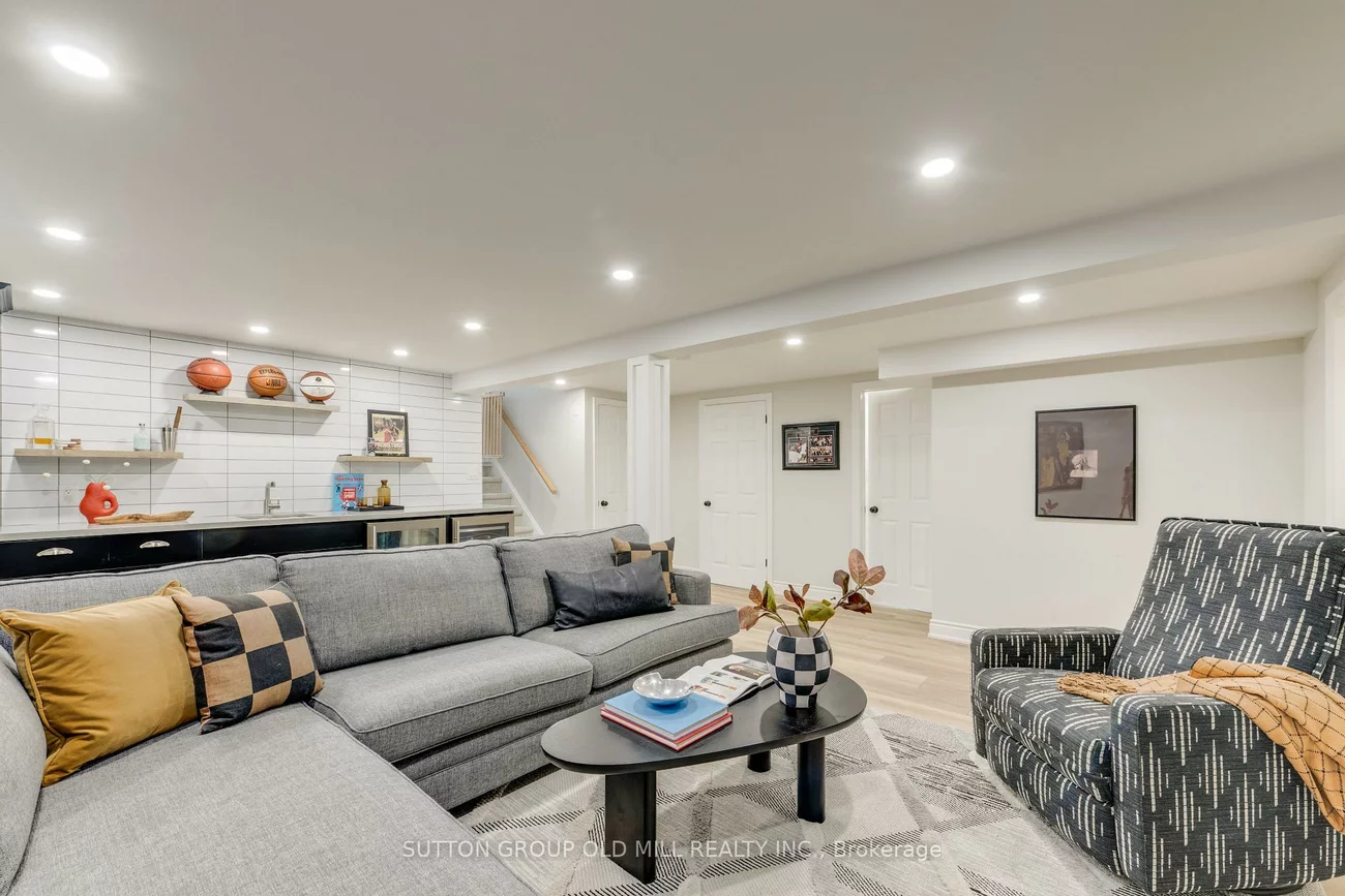85, Bonnyview, Stonegate-Queensway, Toronto