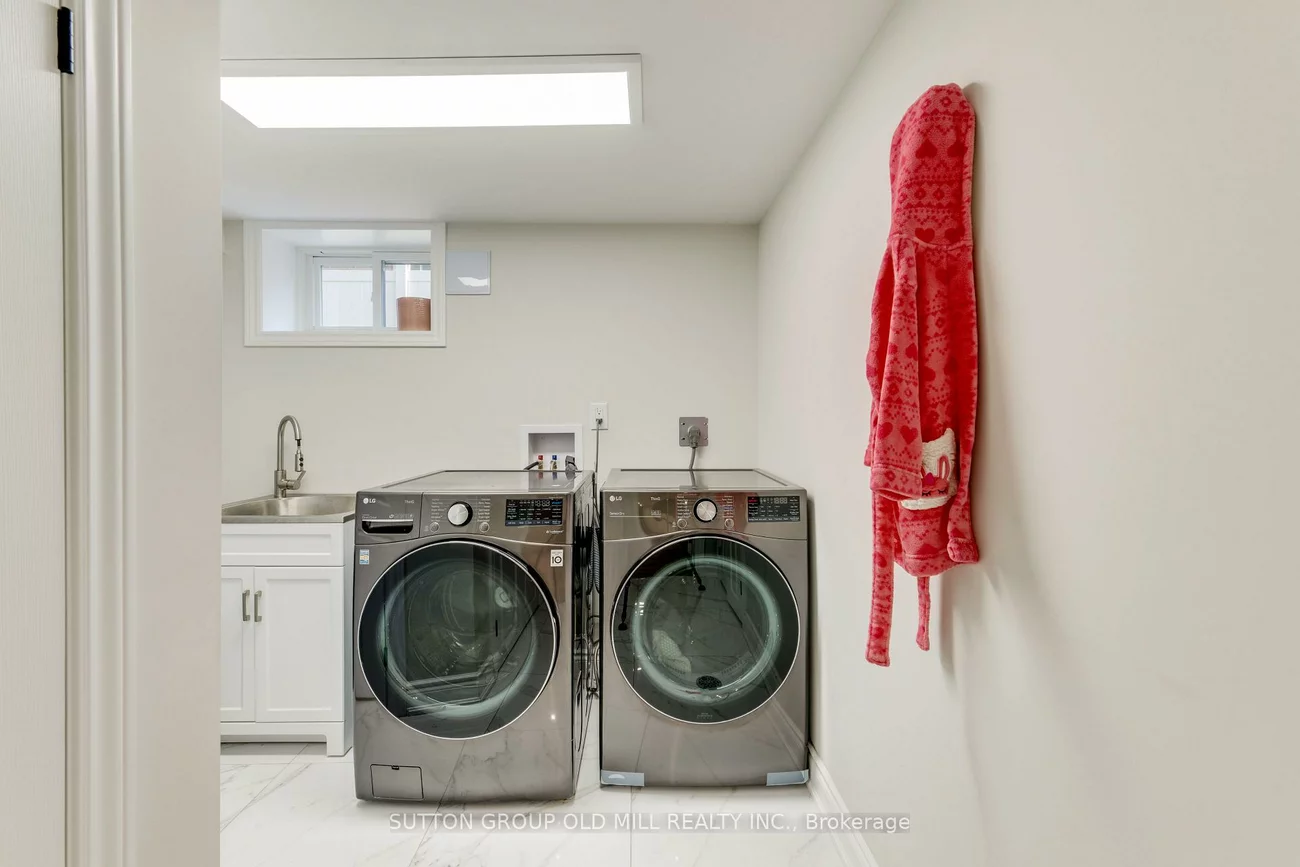 85, Bonnyview, Stonegate-Queensway, Toronto