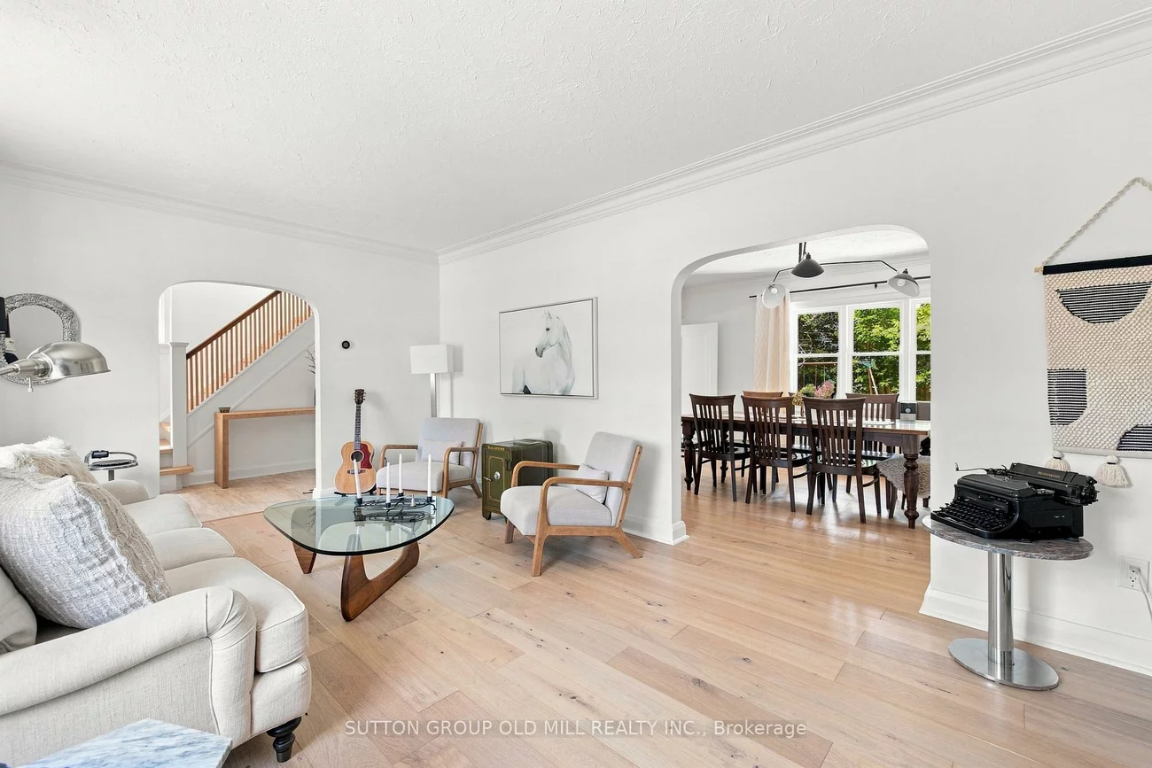10, Queens, Mimico, Toronto