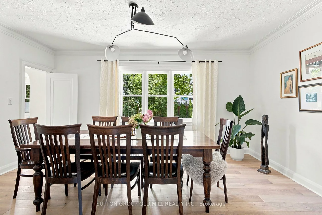 10, Queens, Mimico, Toronto