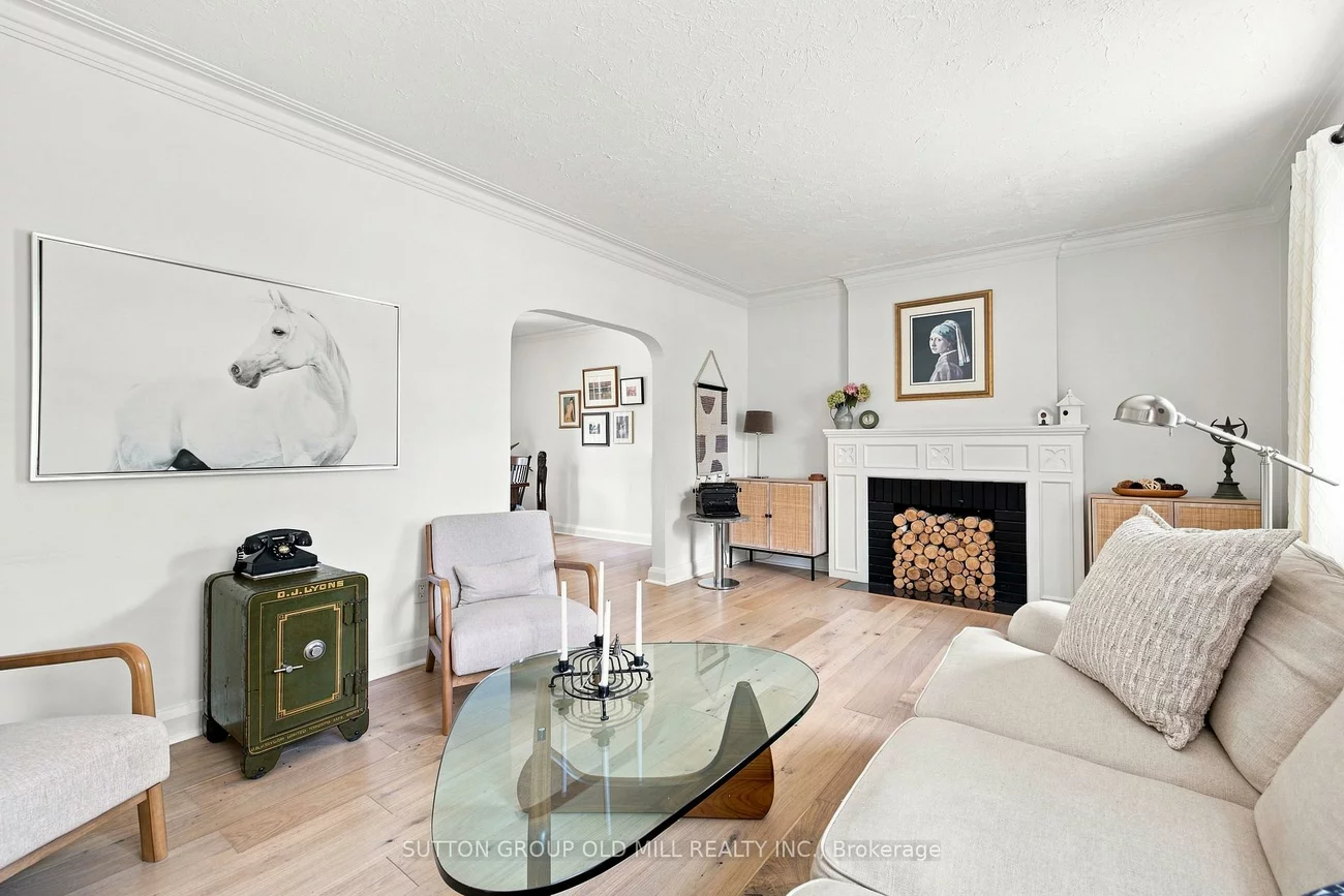 10, Queens, Mimico, Toronto