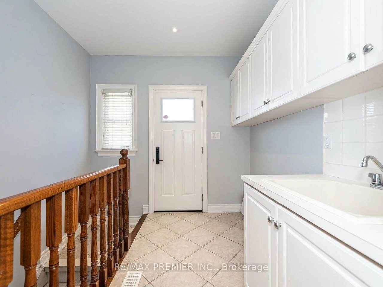 27, Gaydon, Humberlea-Pelmo Park W5, Toronto