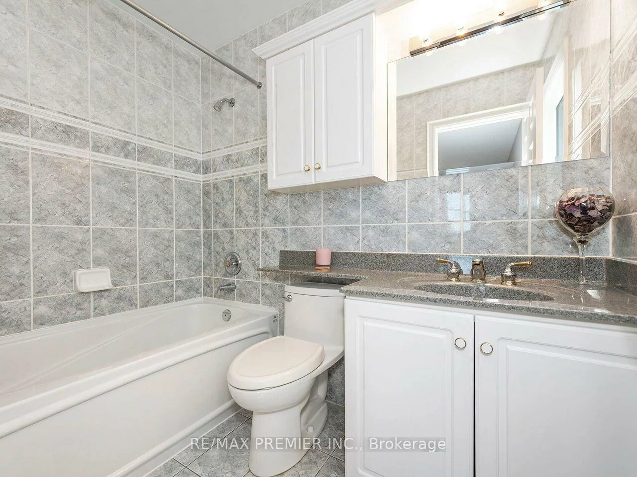 27, Gaydon, Humberlea-Pelmo Park W5, Toronto