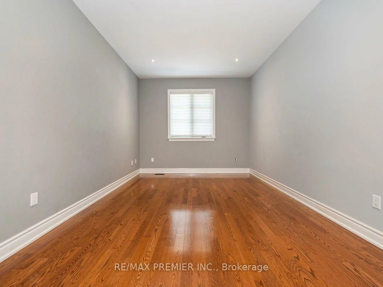 27, Gaydon, Humberlea-Pelmo Park W5, Toronto