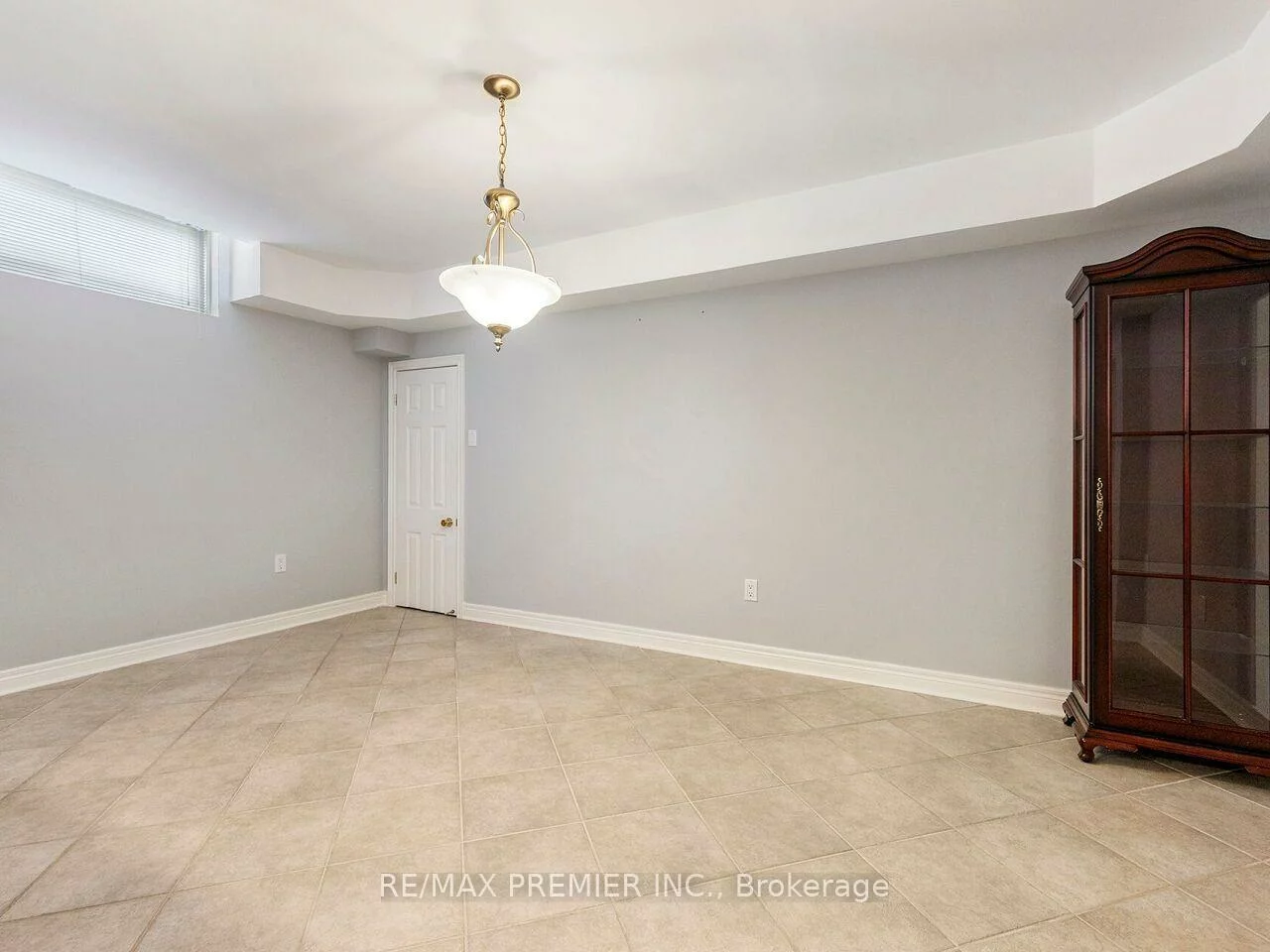 27, Gaydon, Humberlea-Pelmo Park W5, Toronto