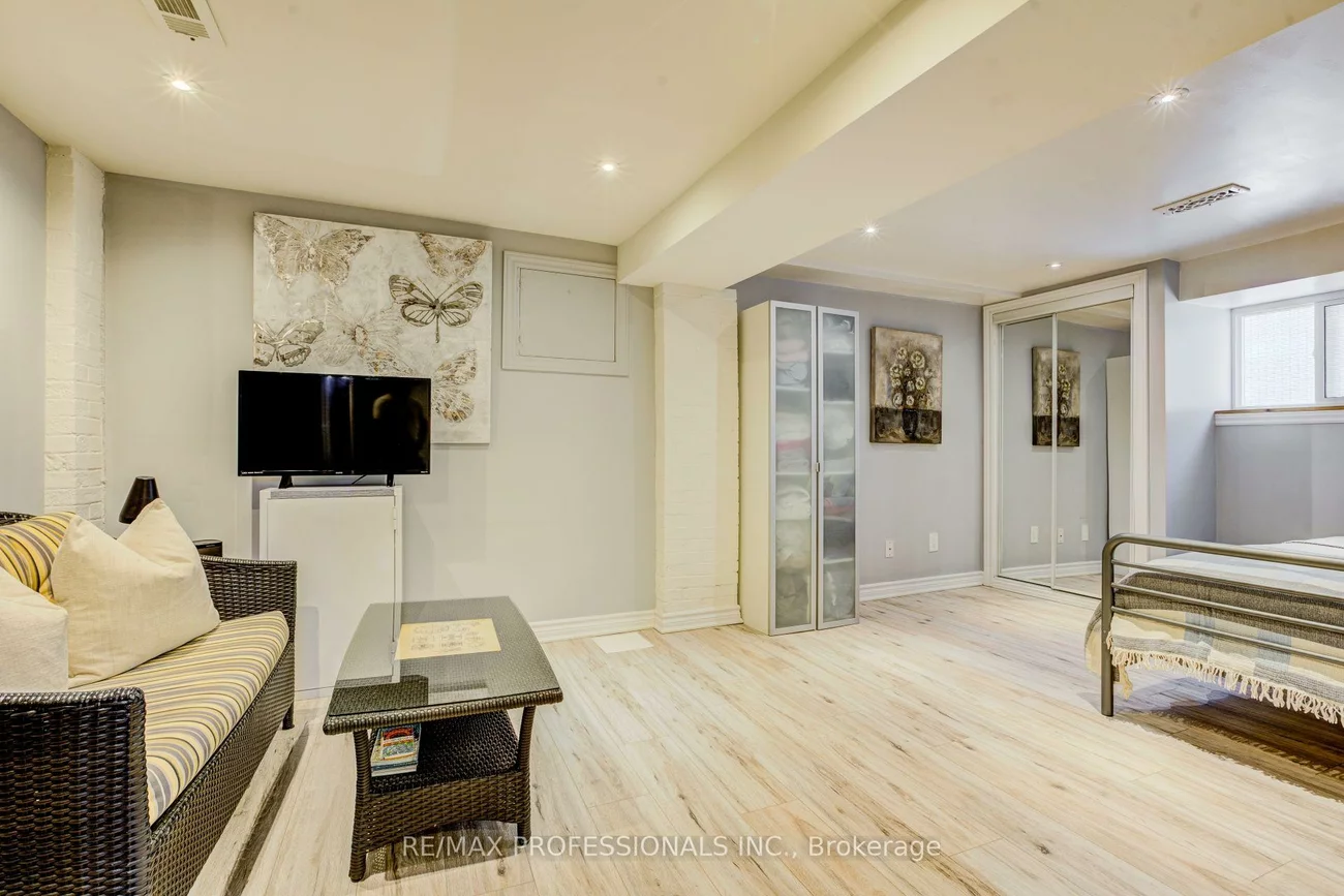 39, Rosemeade, Stonegate-Queensway, Toronto