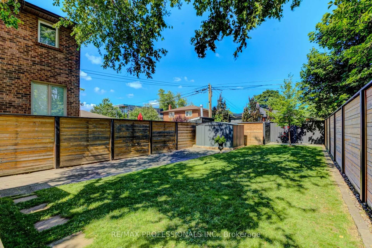 39, Rosemeade, Stonegate-Queensway, Toronto