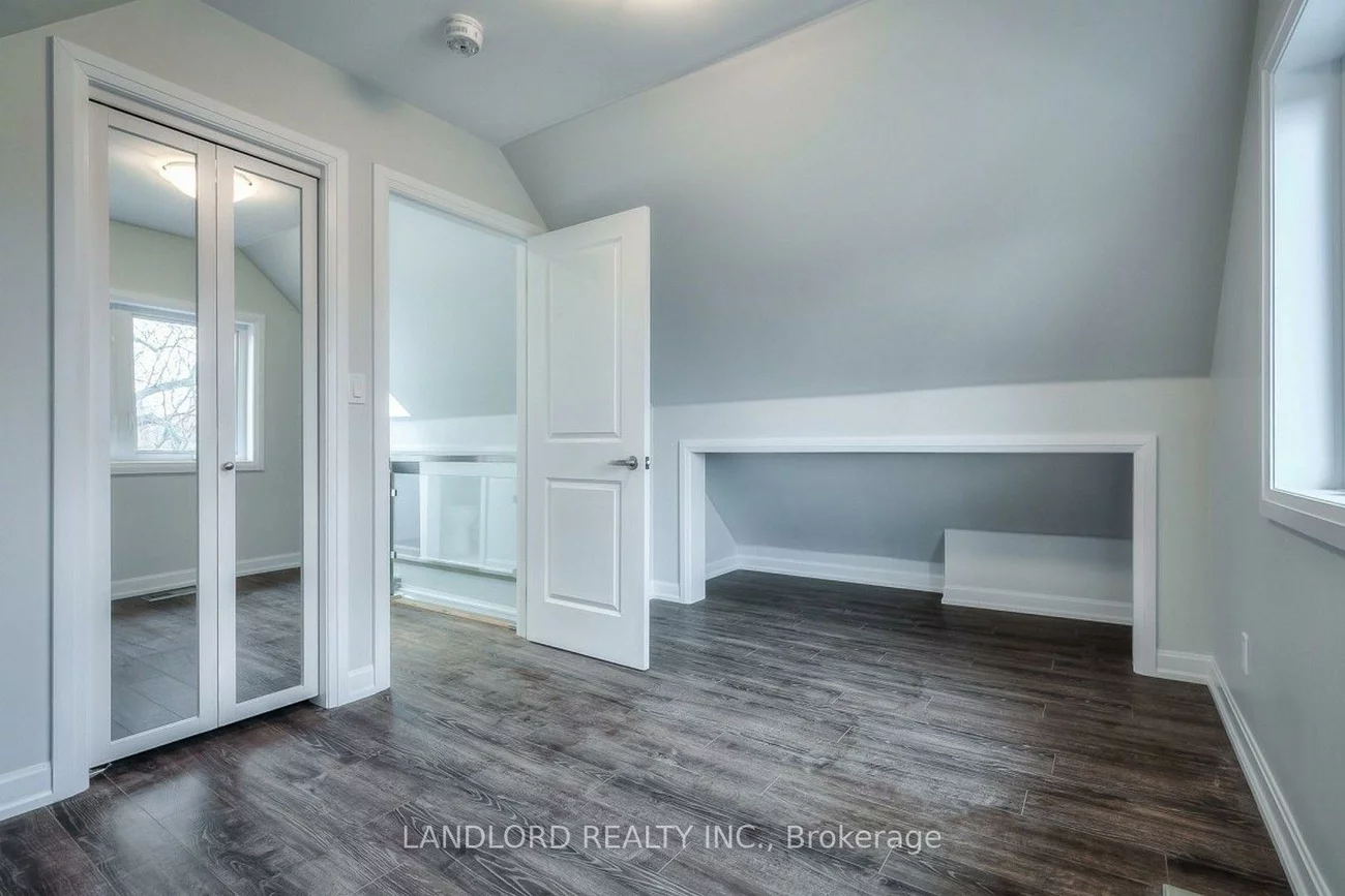 82, Parkway, Roncesvalles, Toronto