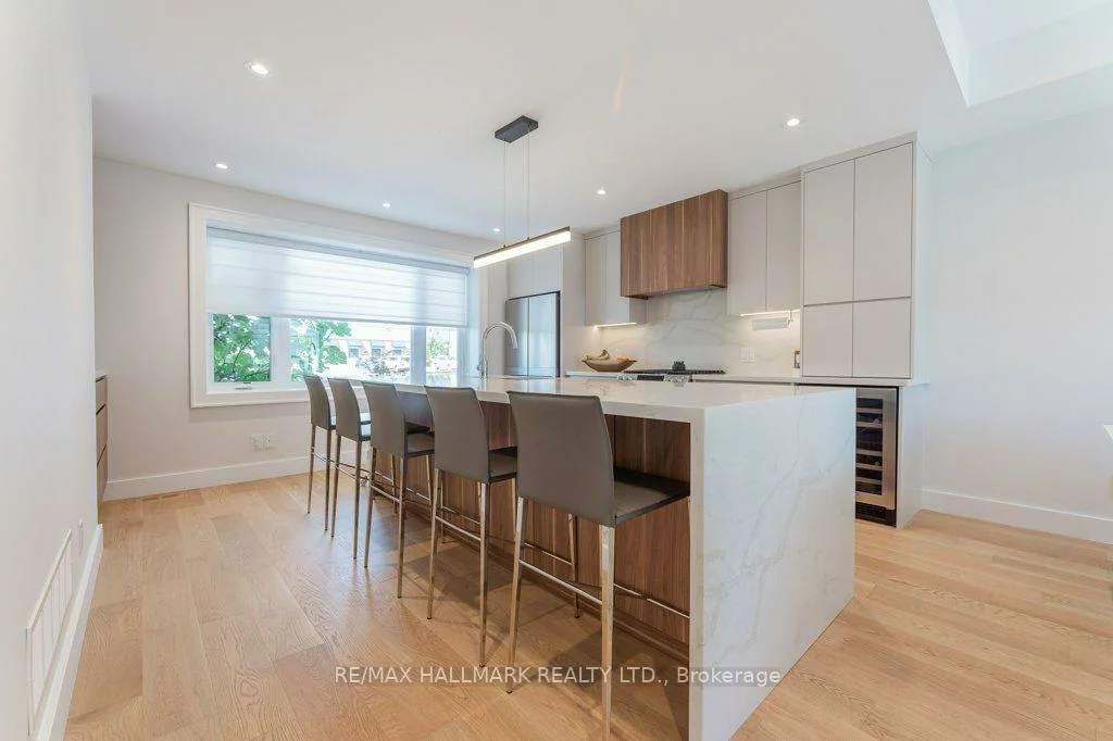 485, Evans, Alderwood, Toronto
