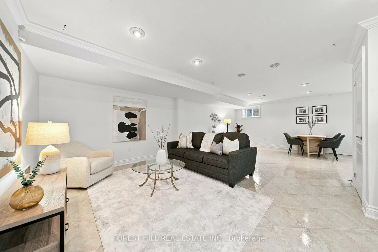 1006, Briar Hill, Briar Hill-Belgravia, Toronto
