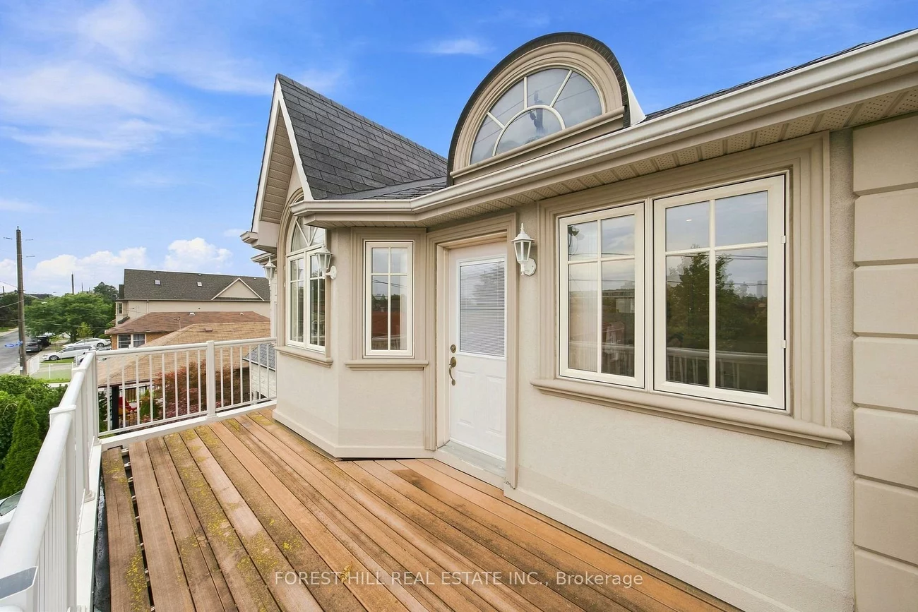 1006, Briar Hill, Briar Hill-Belgravia, Toronto