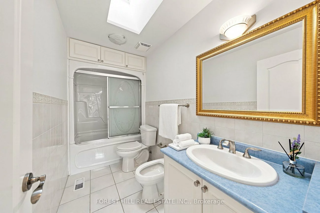 1006, Briar Hill, Briar Hill-Belgravia, Toronto