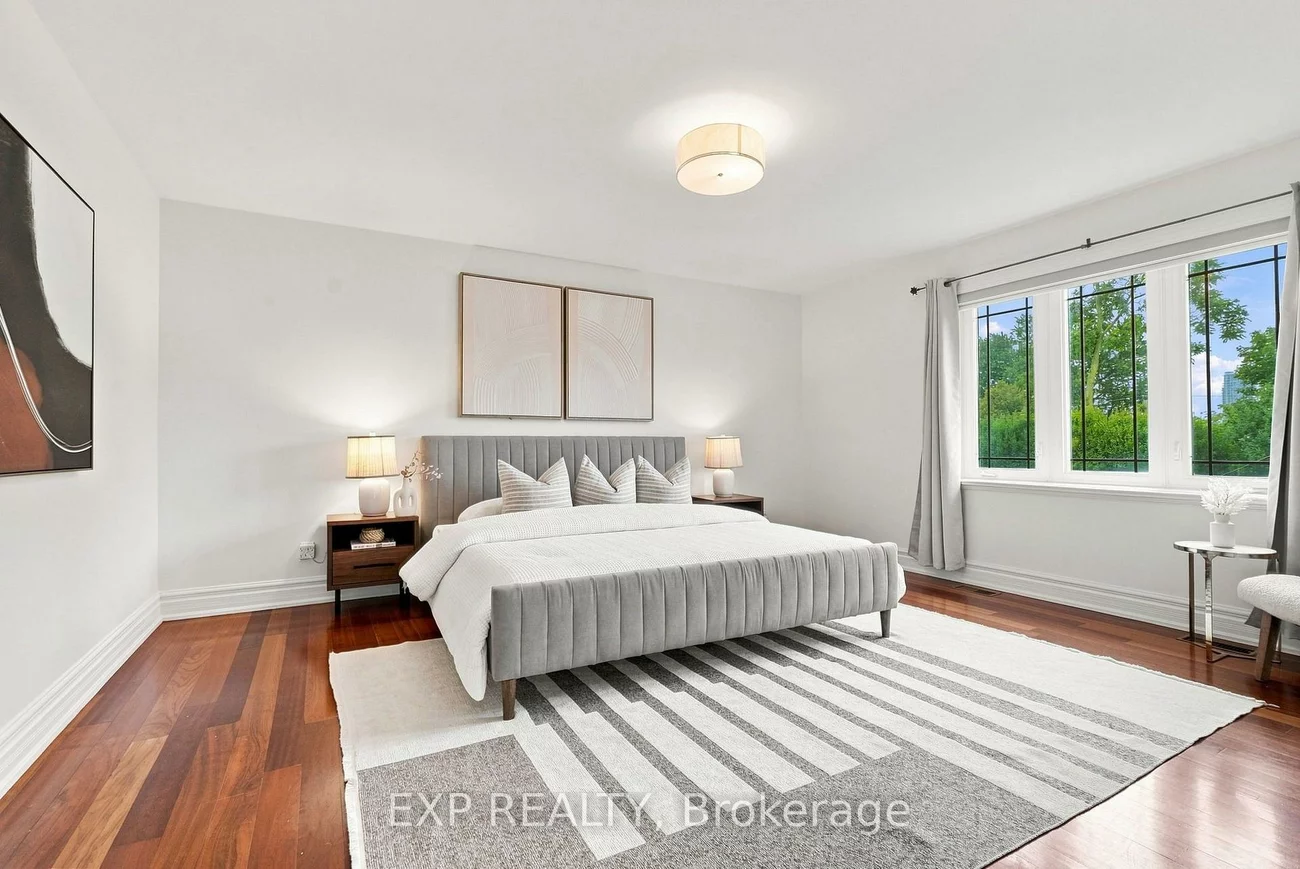 101, Cannon, Stonegate-Queensway, Toronto