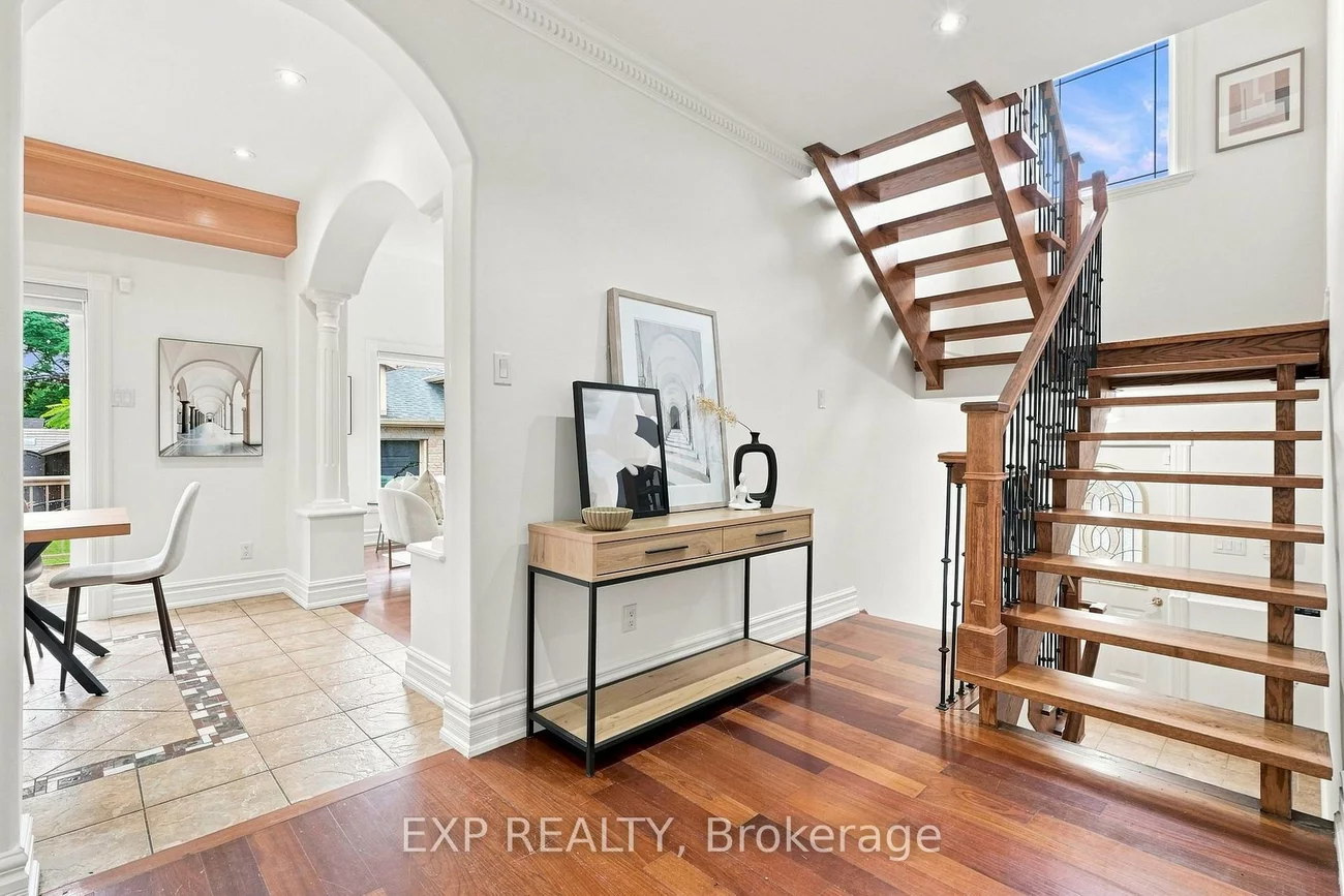 101, Cannon, Stonegate-Queensway, Toronto