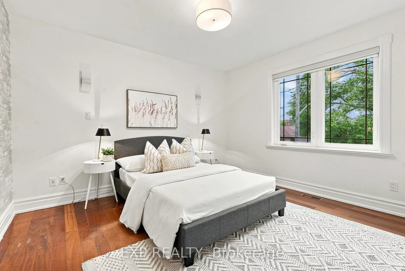 101, Cannon, Stonegate-Queensway, Toronto