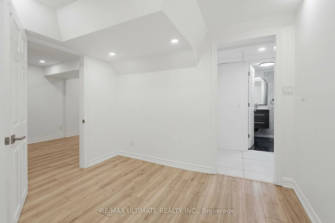130, Thistle Down, Thistletown-Beaumonde Heights, Toronto