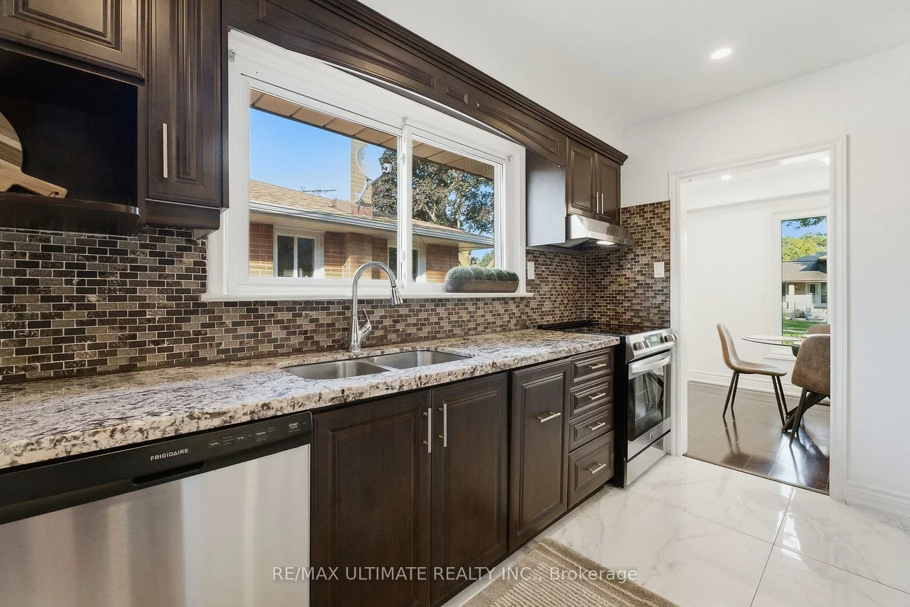130, Thistle Down, Thistletown-Beaumonde Heights, Toronto