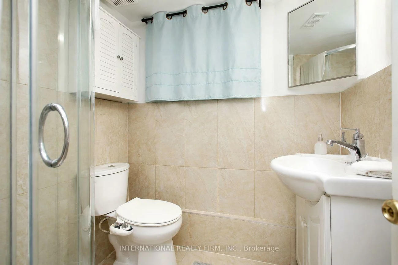 221, Church, Humberlea-Pelmo Park W4, Toronto