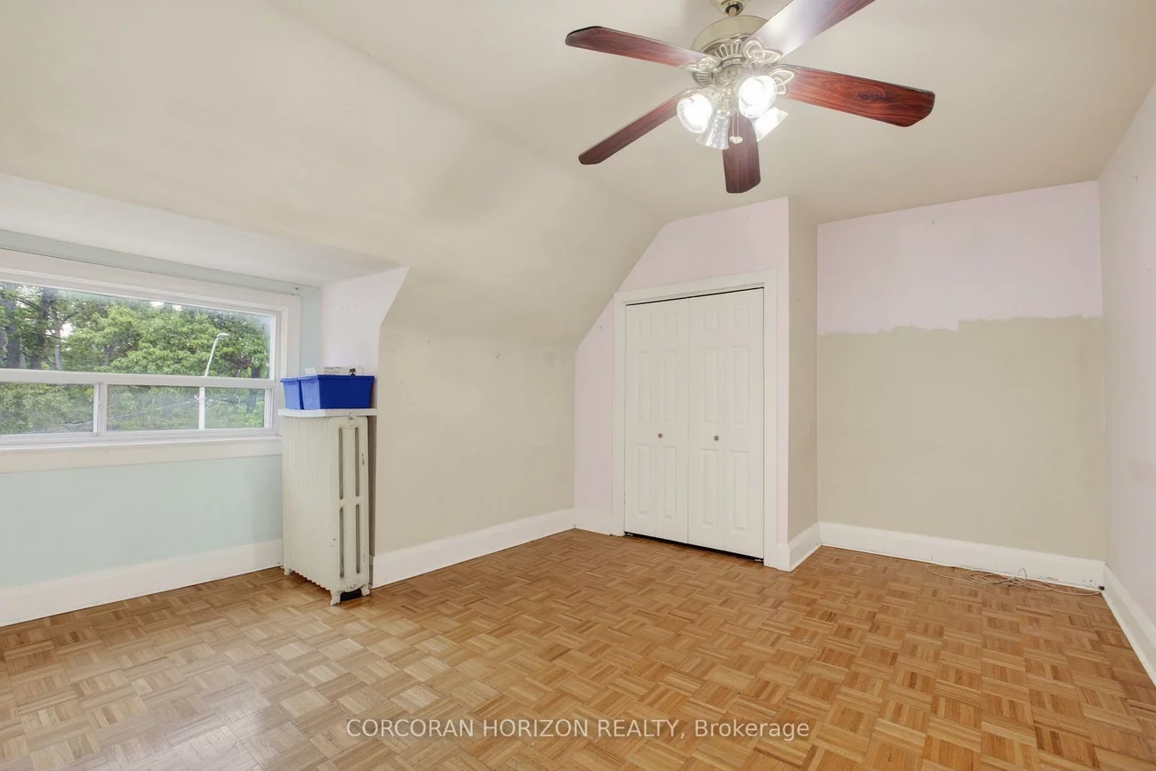 355, Parkside, High Park-Swansea, Toronto