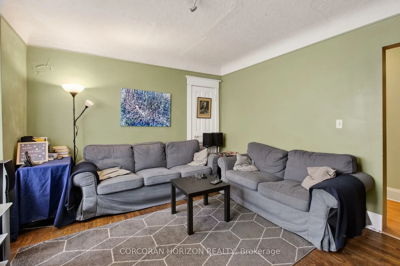 355, Parkside, High Park-Swansea, Toronto