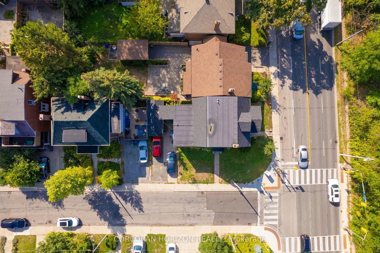 355, Parkside, High Park-Swansea, Toronto