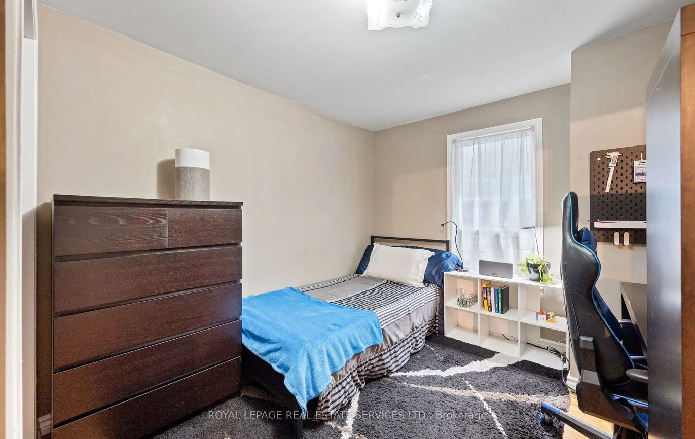 613, Beresford, Runnymede-Bloor West Village, Toronto