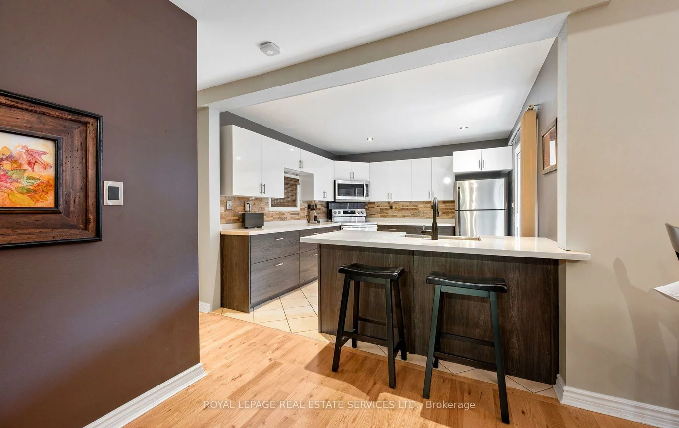 613, Beresford, Runnymede-Bloor West Village, Toronto