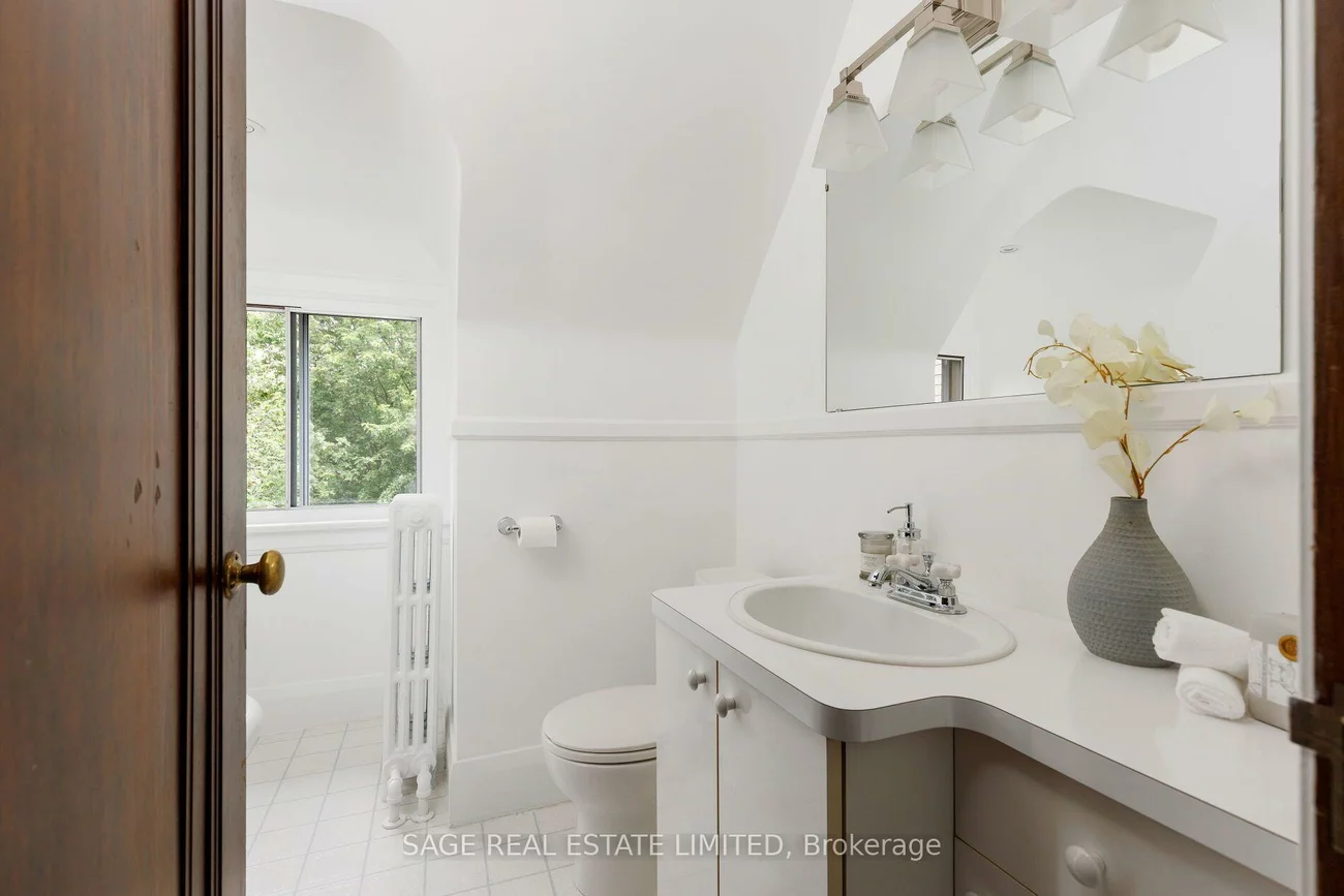 78, The Kingsway, Kingsway South, Toronto