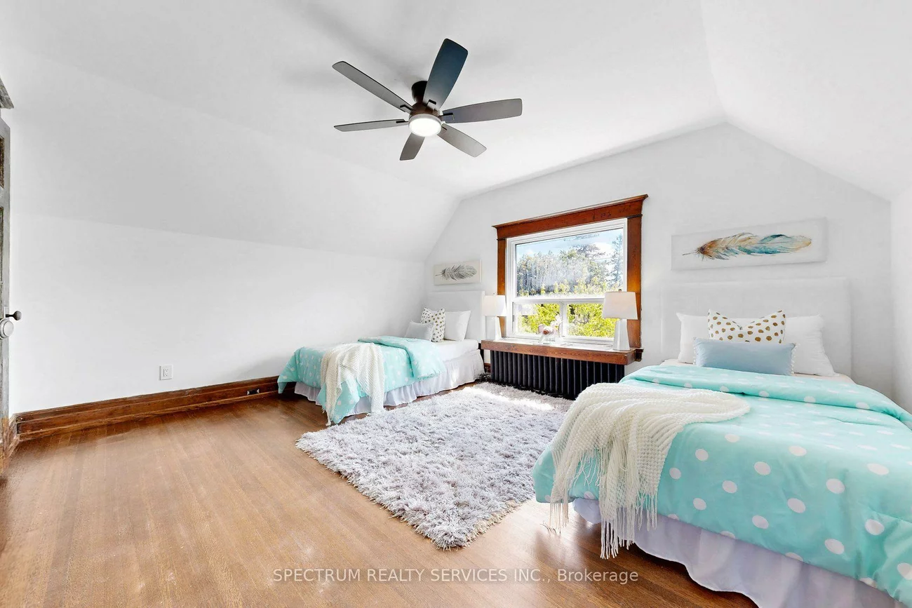 86, Church, Weston, Toronto