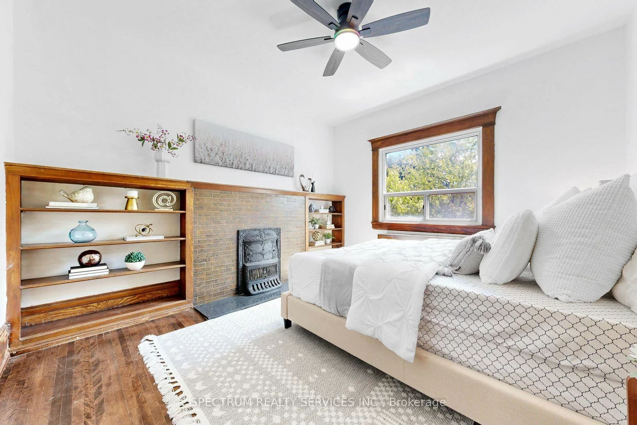 86, Church, Weston, Toronto