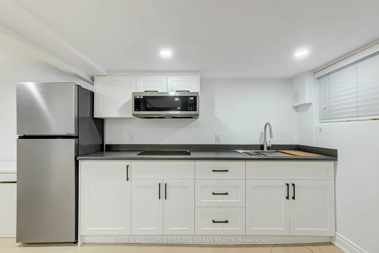 2522, Lake Shore, Mimico, Toronto