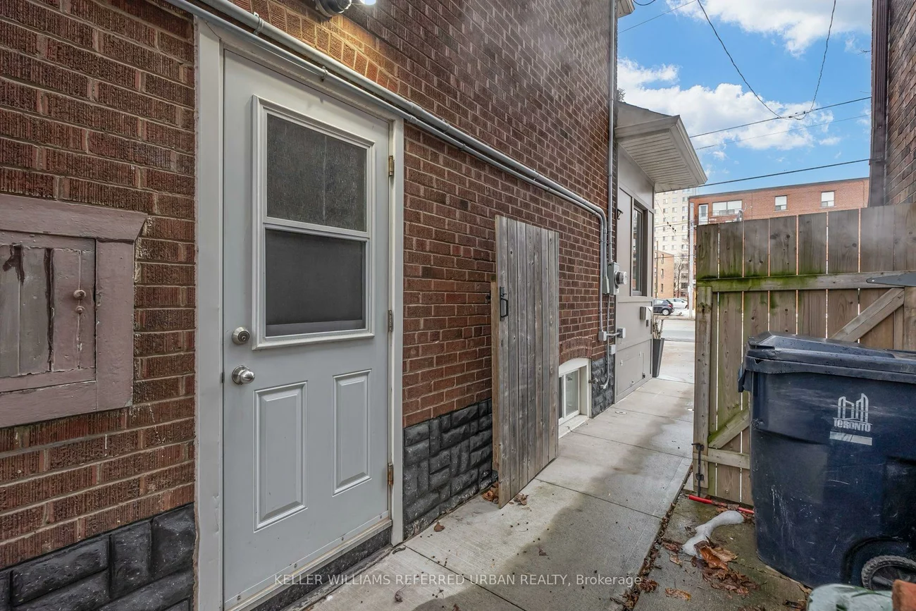 2522, Lake Shore, Mimico, Toronto