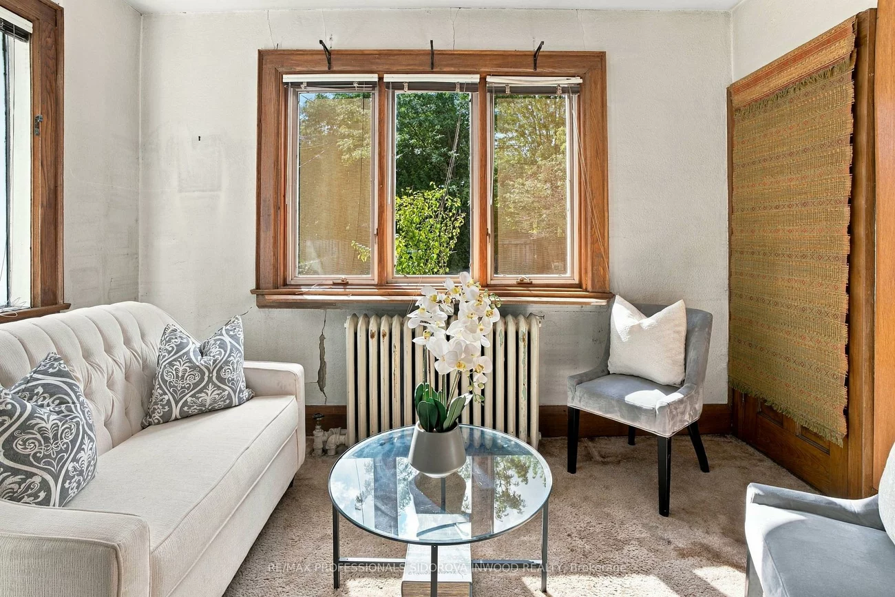 282, Kennedy, High Park North, Toronto