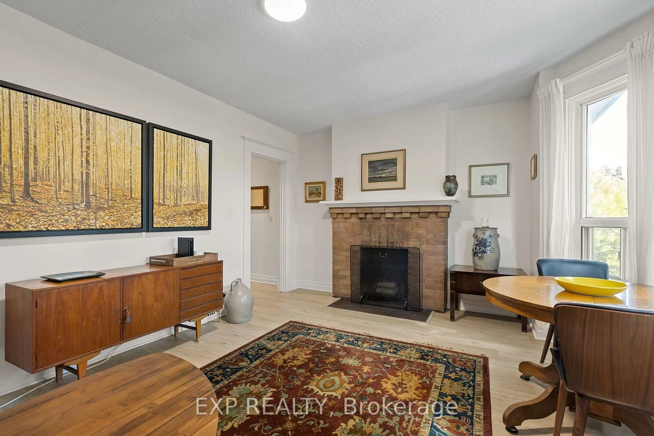 60, Parkdale, High Park-Swansea, Toronto