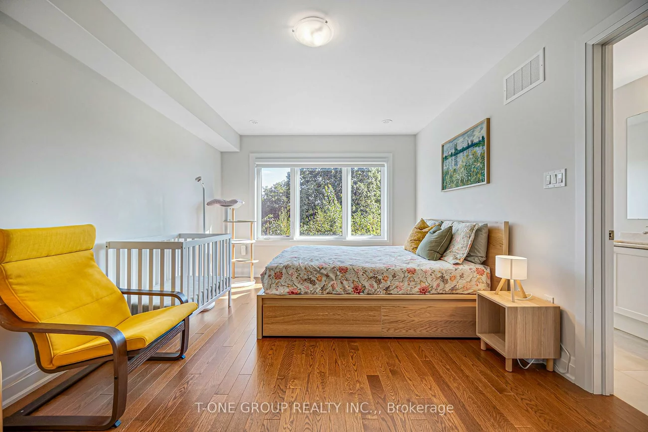 17, Wild Rose, Rustic, Toronto