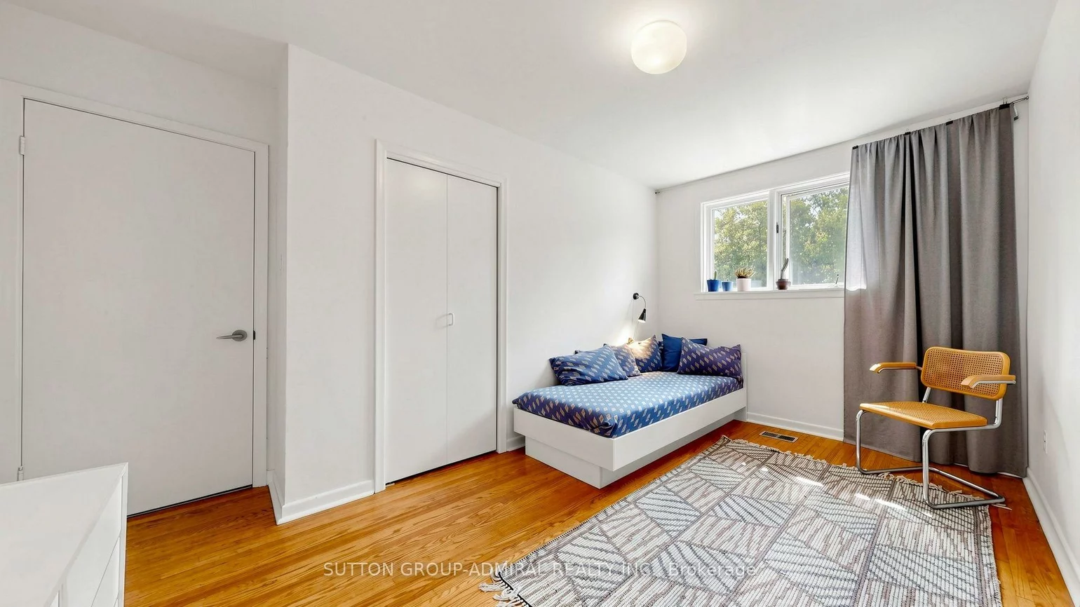 27, Warlingham, Eringate-Centennial-West Deane, Toronto