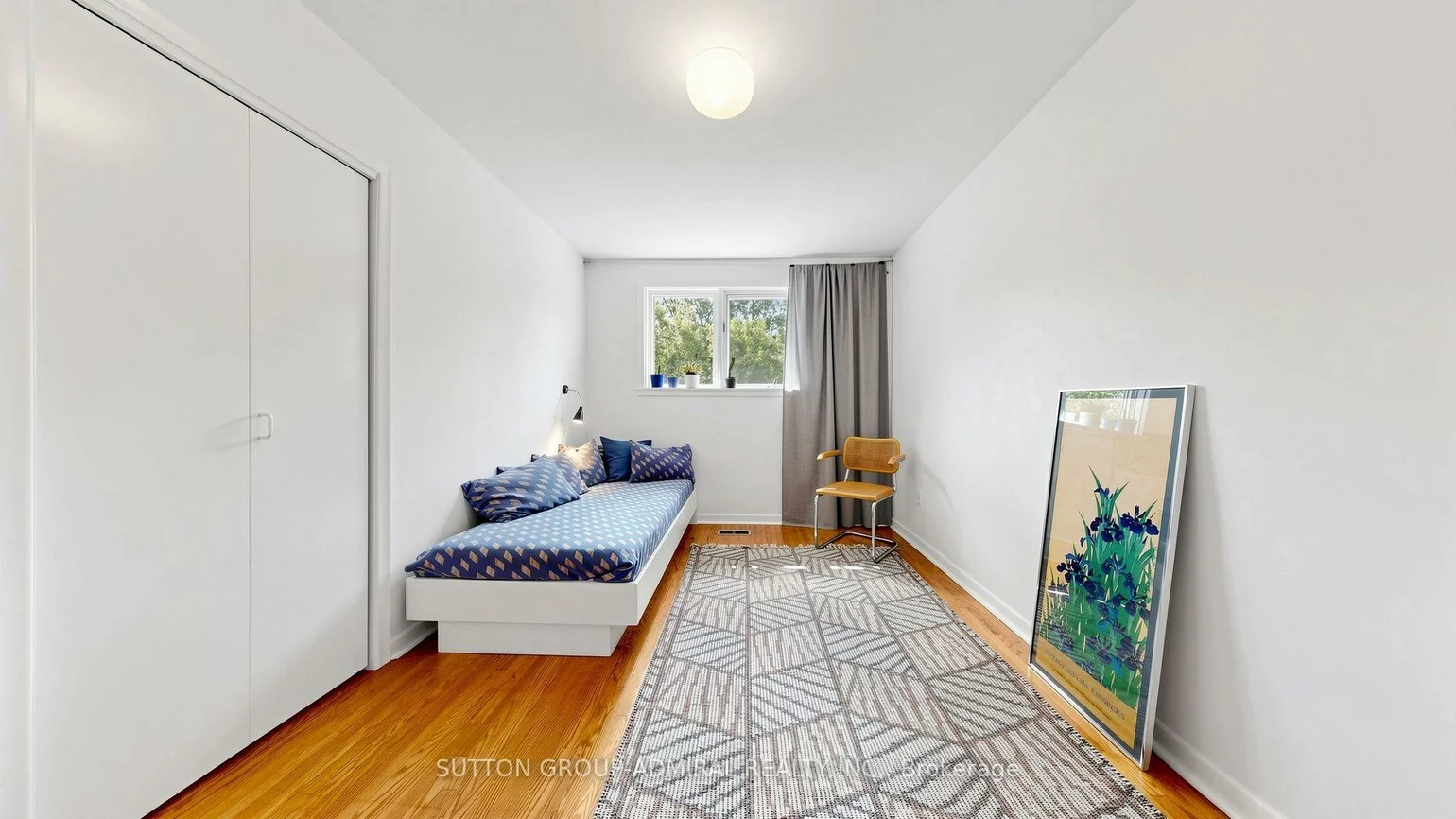 27, Warlingham, Eringate-Centennial-West Deane, Toronto