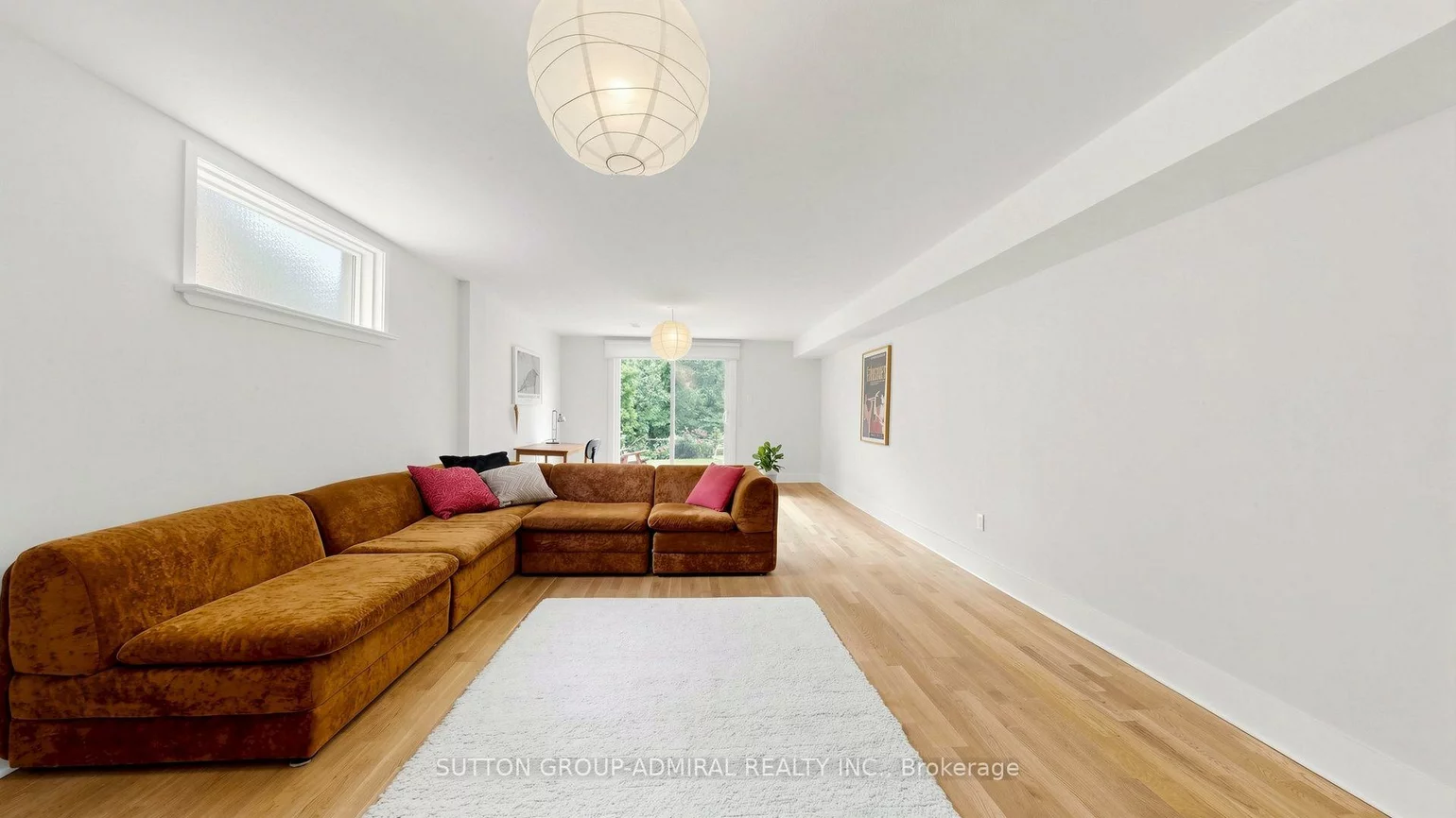 27, Warlingham, Eringate-Centennial-West Deane, Toronto
