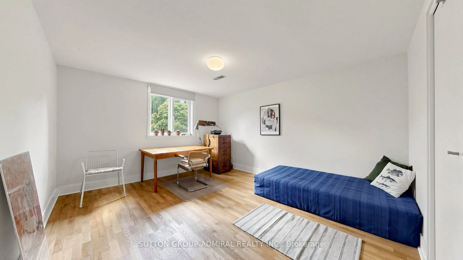 27, Warlingham, Eringate-Centennial-West Deane, Toronto