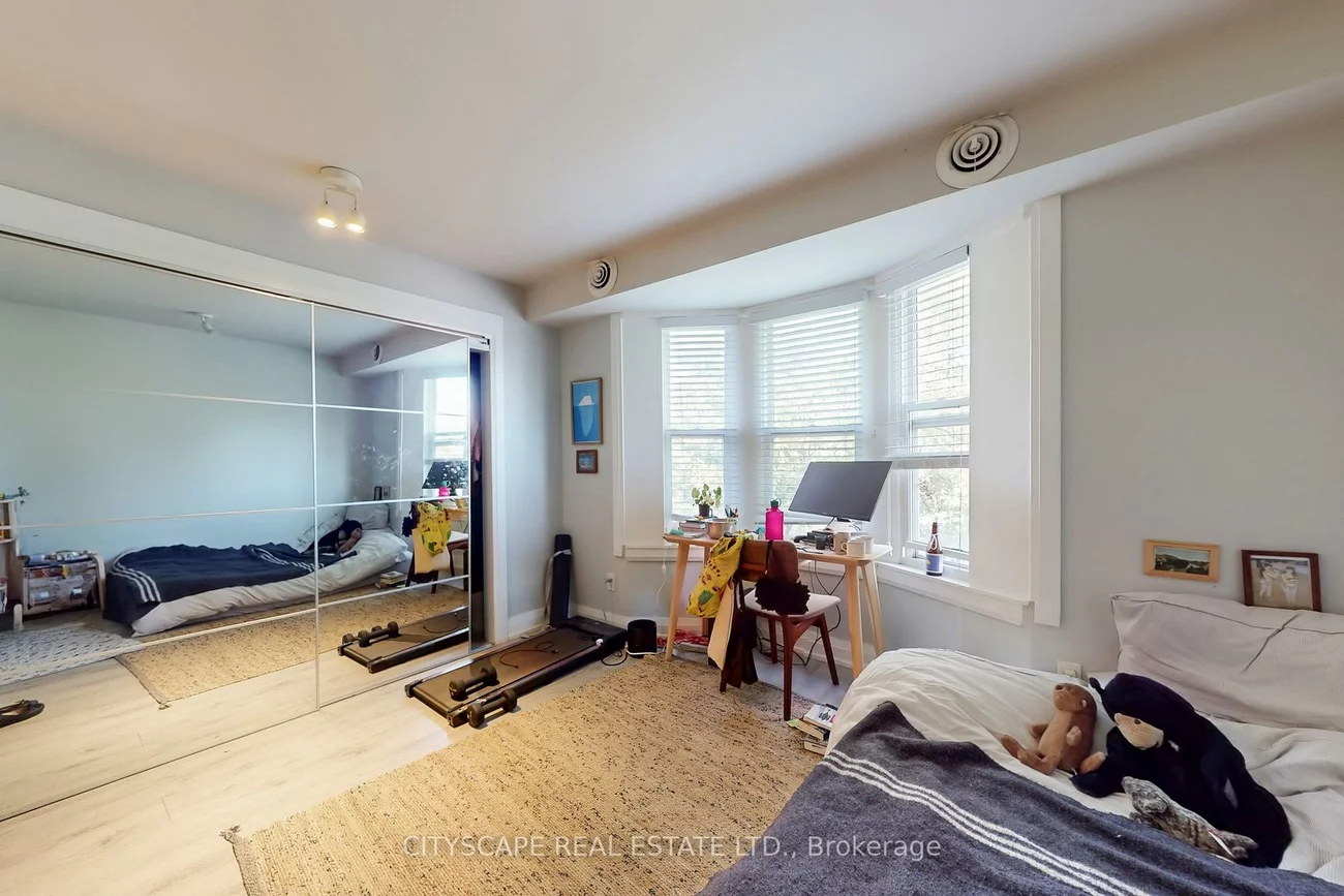 467, Keele, Junction Area, Toronto
