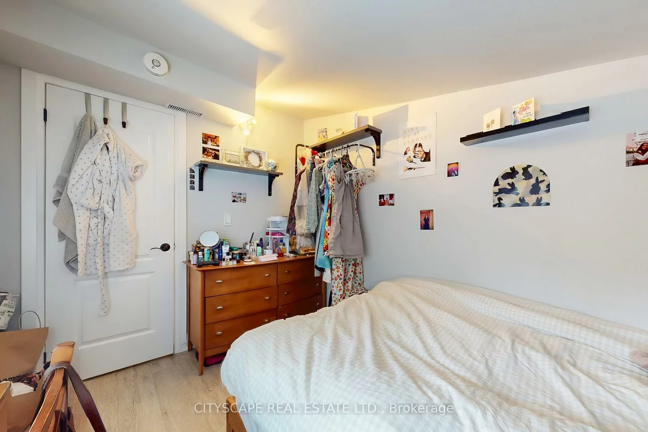 467, Keele, Junction Area, Toronto