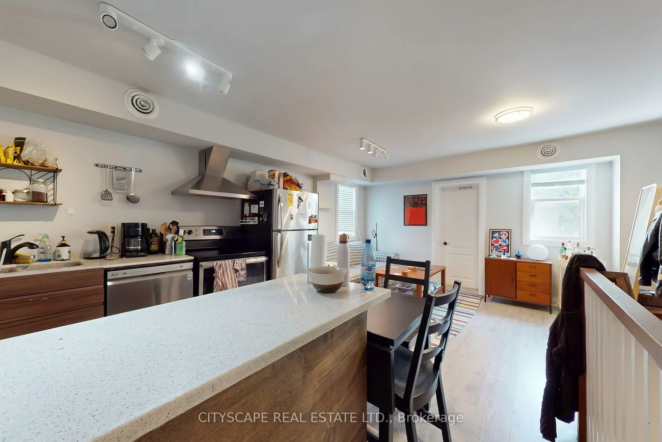 467, Keele, Junction Area, Toronto